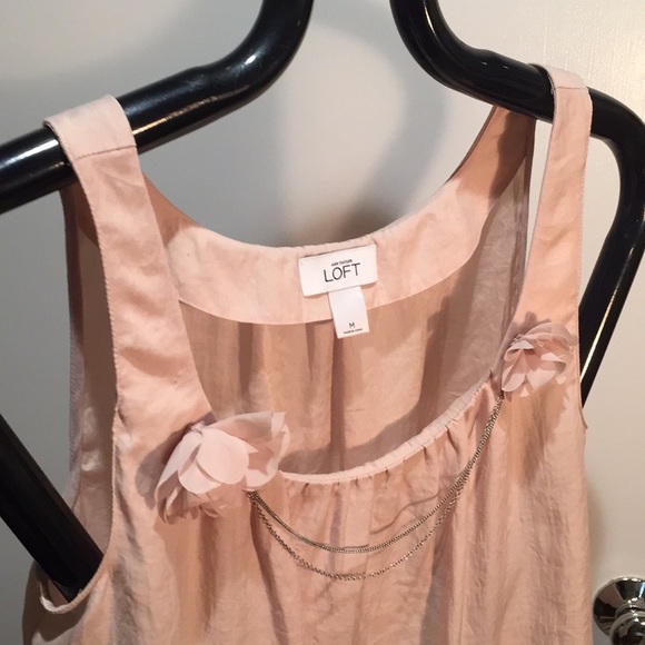 Loft tank, fabric flower and chain embellishments - Picture 4 of 7